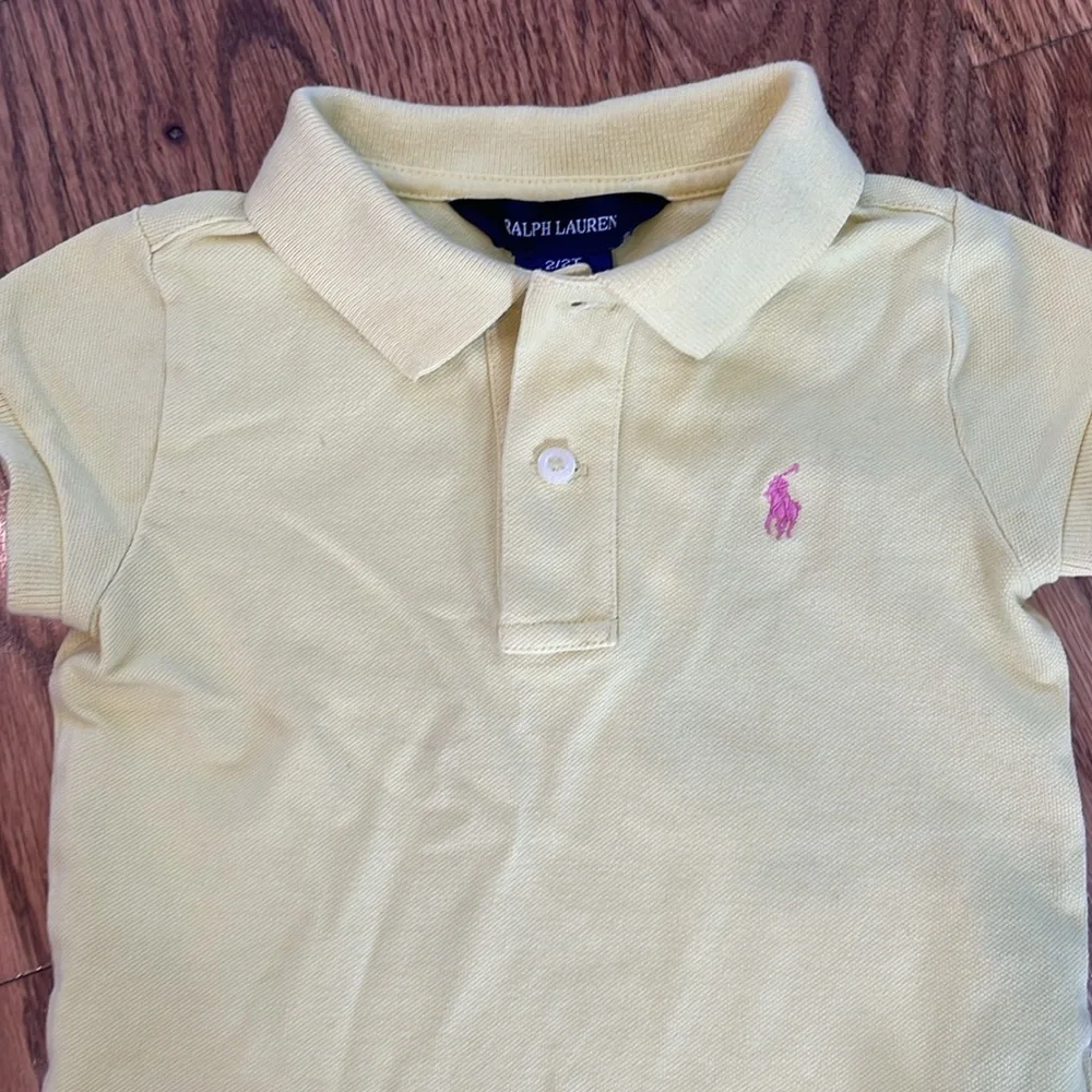 Ralph Lauren Polo Shirt. Size 2/2T. Excellent to Like New Condition.